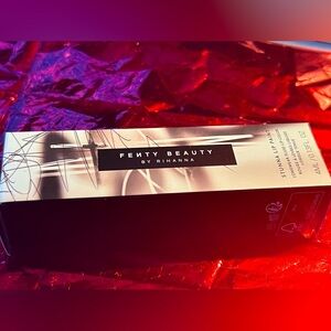 Fenty Beauty by Rihanna Stunna Lip Paint Longwear Fluid Lip Color Uncensored
